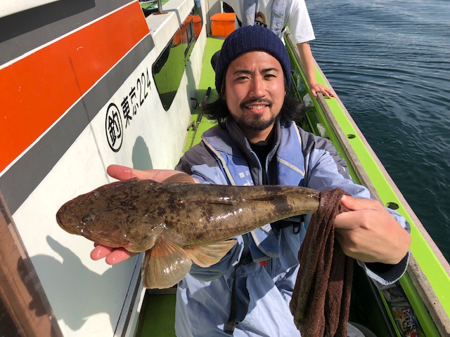 ジギング船は多彩なゲスト!