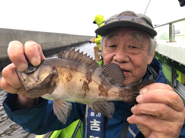 カサゴ船は激渋・・・