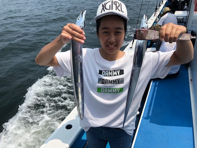 アジは良型活発に!!